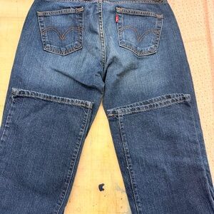 Levi's Ladies Dark Blue Straight Jeans with Back Pocket Stitching - 10M